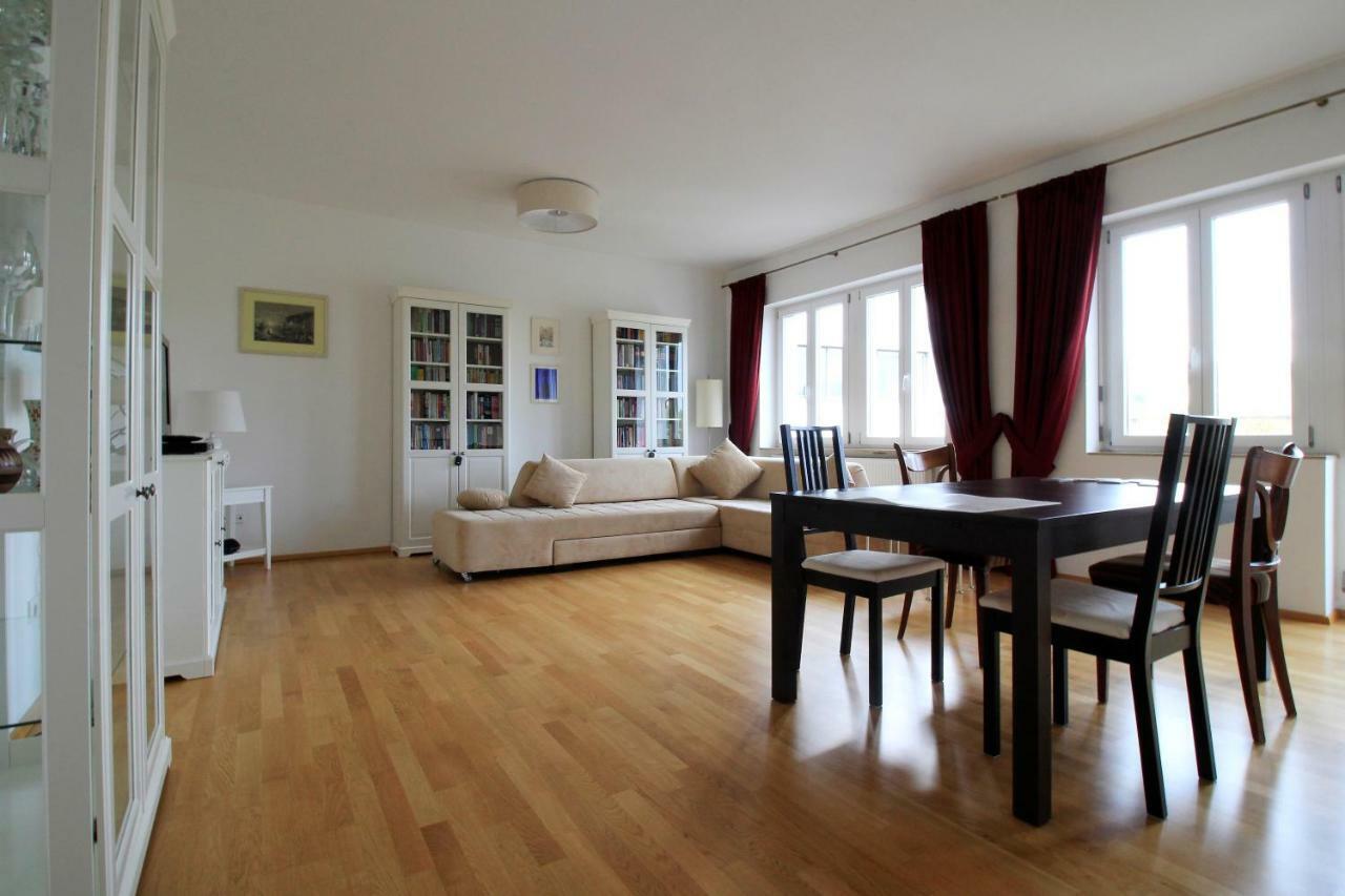 Luxury City Apartment - View Of River And Castle เวิร์ซบวร์ก ภายนอก รูปภาพ