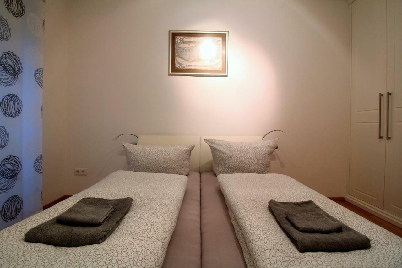 Luxury City Apartment - View Of River And Castle เวิร์ซบวร์ก ภายนอก รูปภาพ